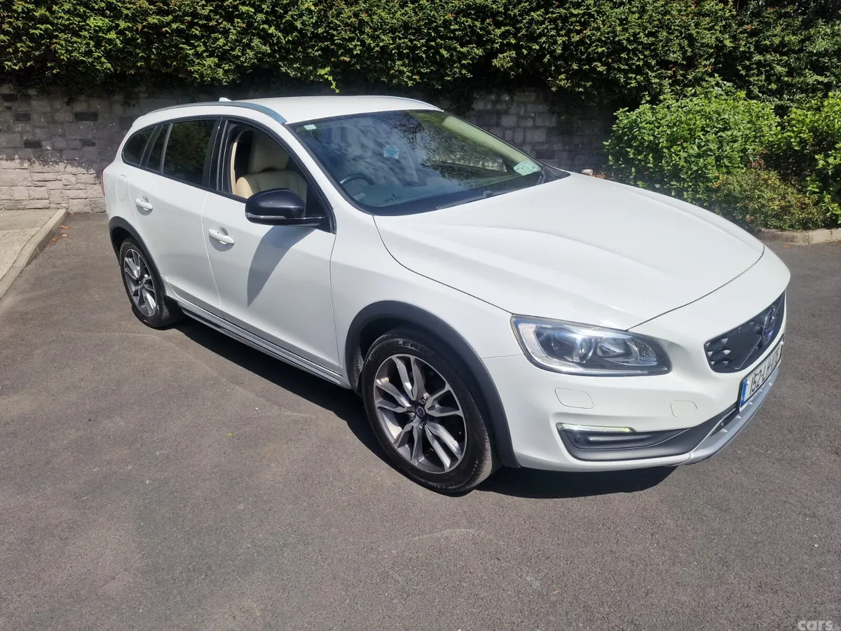 Volvo V60 Estate, Diesel, 2015, White