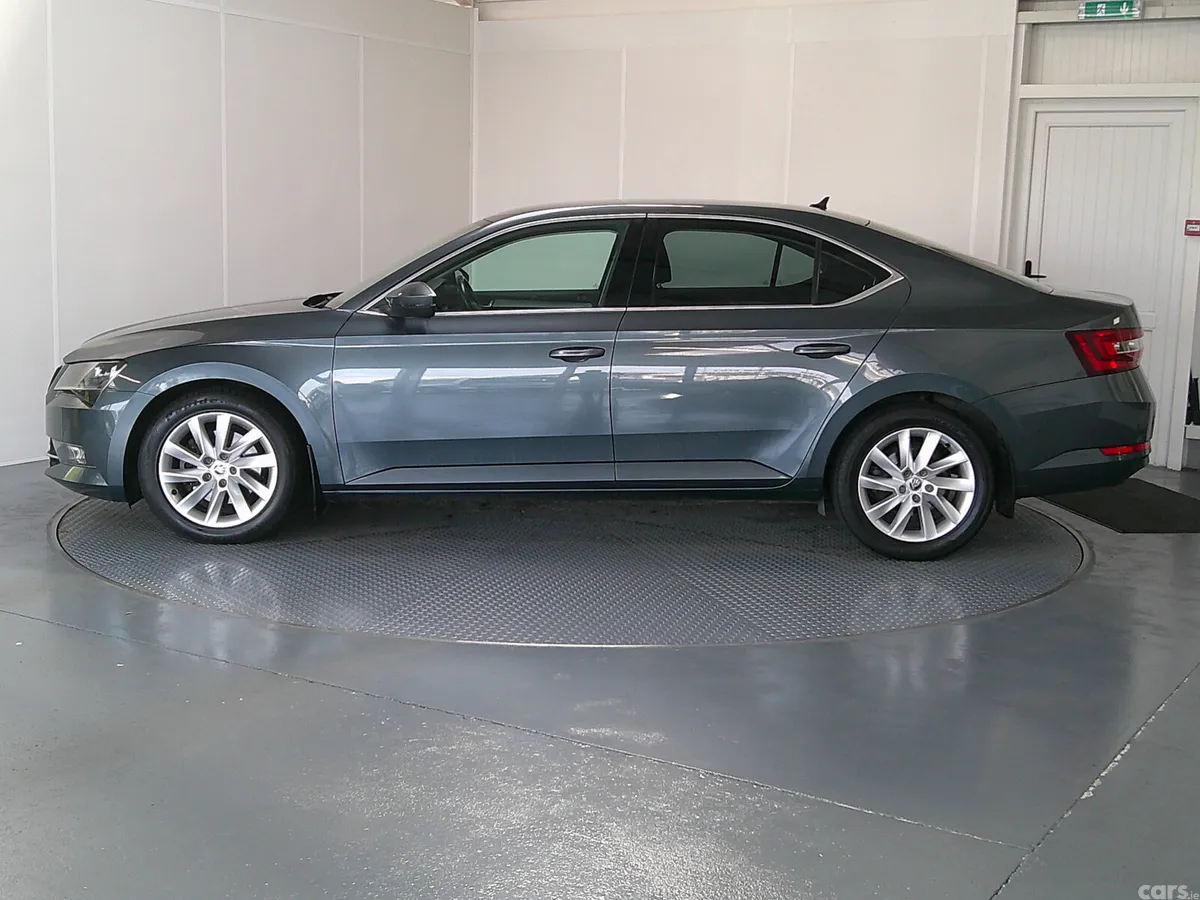 Skoda Superb Saloon, Diesel, 2018, Grey