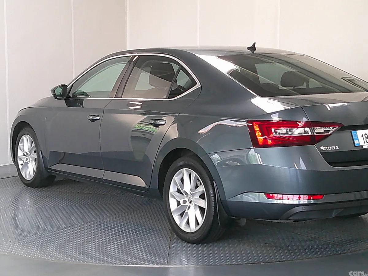 Skoda Superb Saloon, Diesel, 2018, Grey