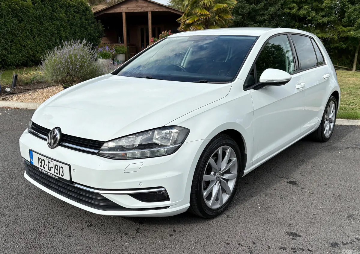 Volkswagen Golf Estate, Petrol, 2018, White