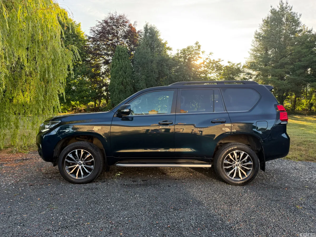 Toyota Land Cruiser SUV, Diesel, 2019, Blue