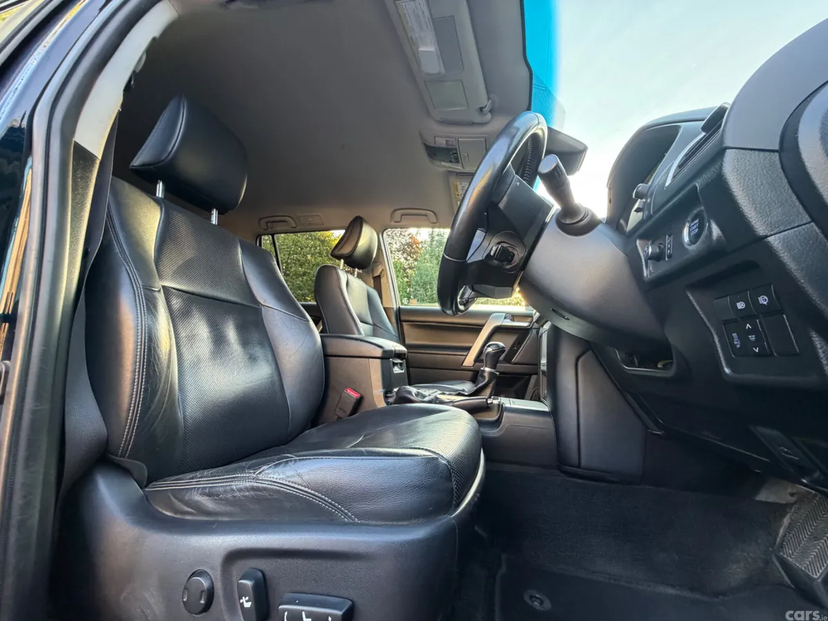 Toyota Land Cruiser SUV, Diesel, 2019, Blue