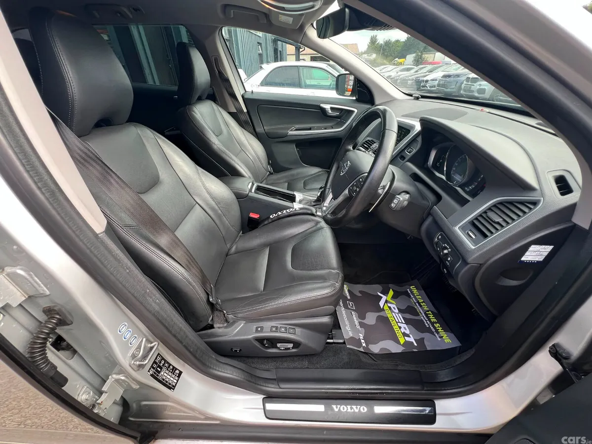 Volvo XC60 SUV, Diesel, 2016, Silver