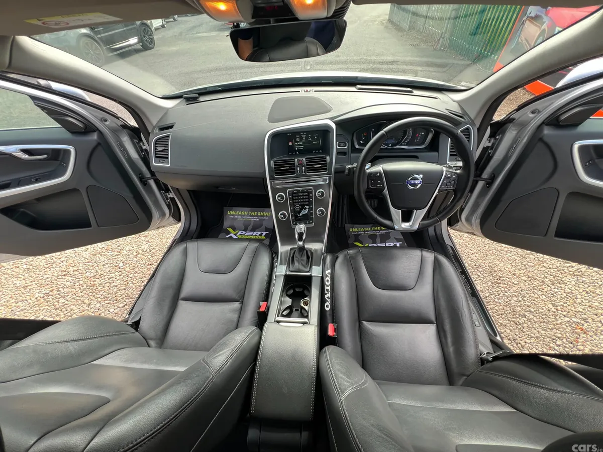 Volvo XC60 SUV, Diesel, 2016, Silver
