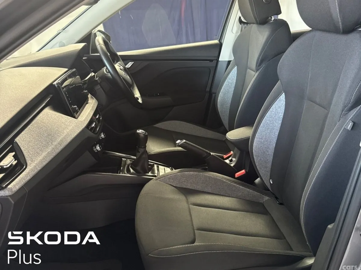 Skoda Kamiq SUV, Petrol, 2024, Grey