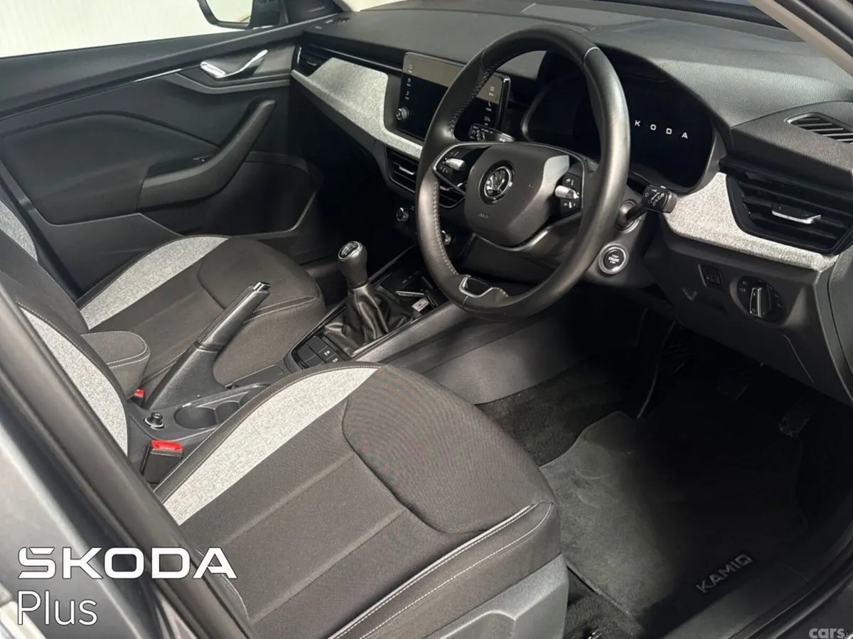 Skoda Kamiq SUV, Petrol, 2024, Grey