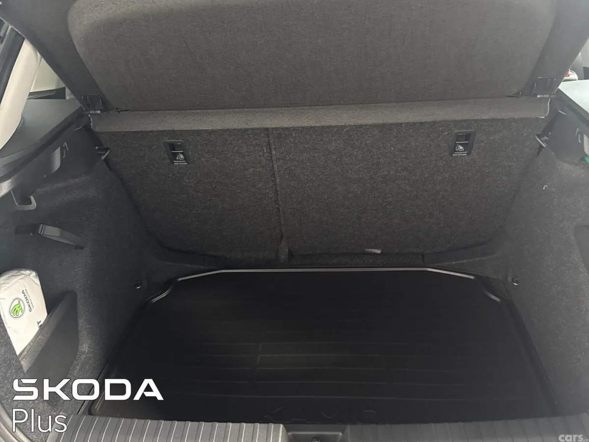 Skoda Kamiq SUV, Petrol, 2024, Grey