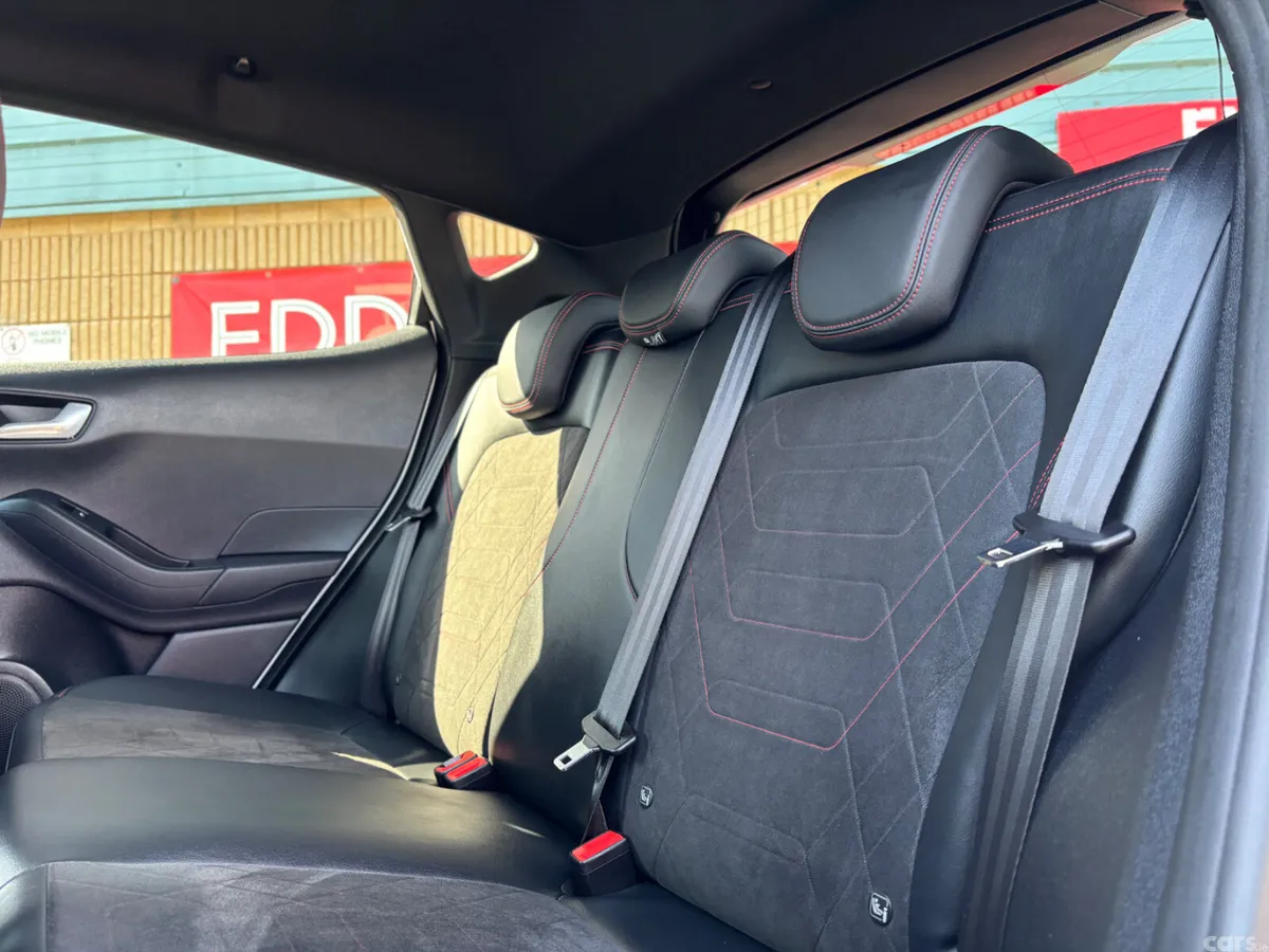Ford Fiesta Hatchback, Petrol, 2023, White