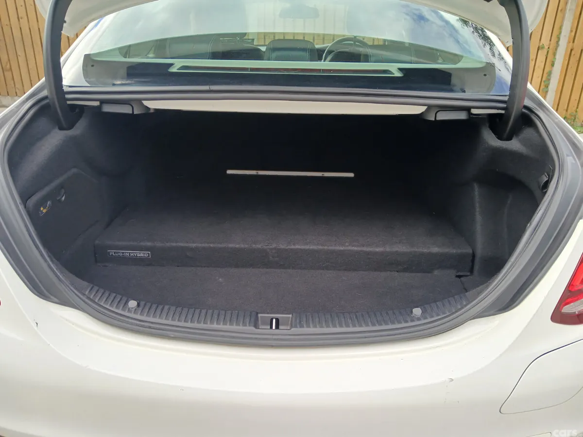 Mercedes-Benz C-Class Saloon, Petrol Plug-in Hybrid, 2017, White