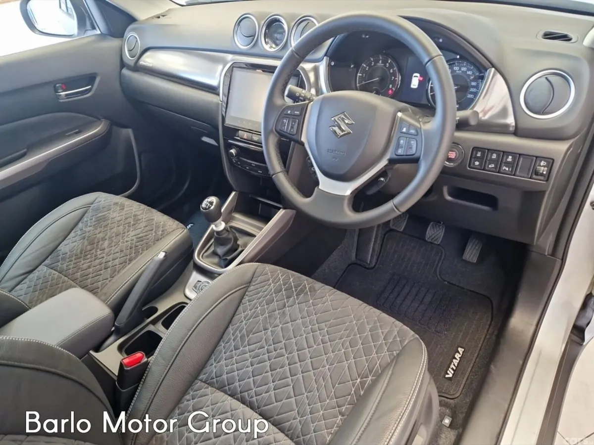 Suzuki Vitara SUV, Petrol, 2026, Silver