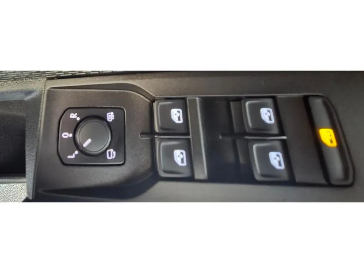 Skoda Octavia Saloon, Diesel, 2024, Blue