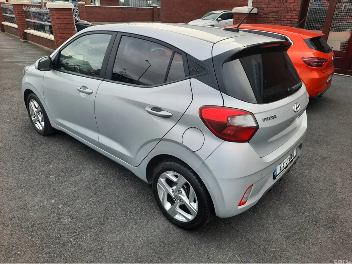 Hyundai i10 Hatchback, Petrol, 2021, Grey