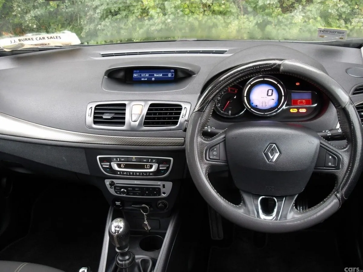 Renault Fluence Saloon, Diesel, 2016, Grey