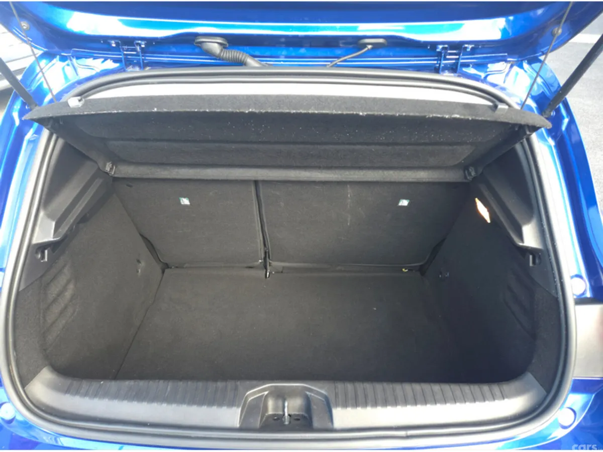 Renault Clio Hatchback, Petrol, 2023, Blue