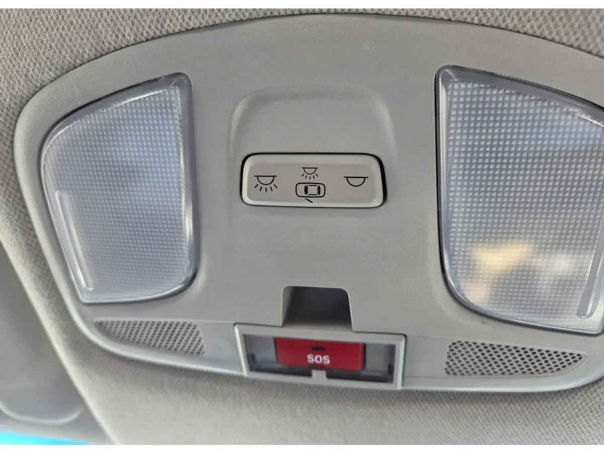 Hyundai KONA MPV, Petrol, 2023, White