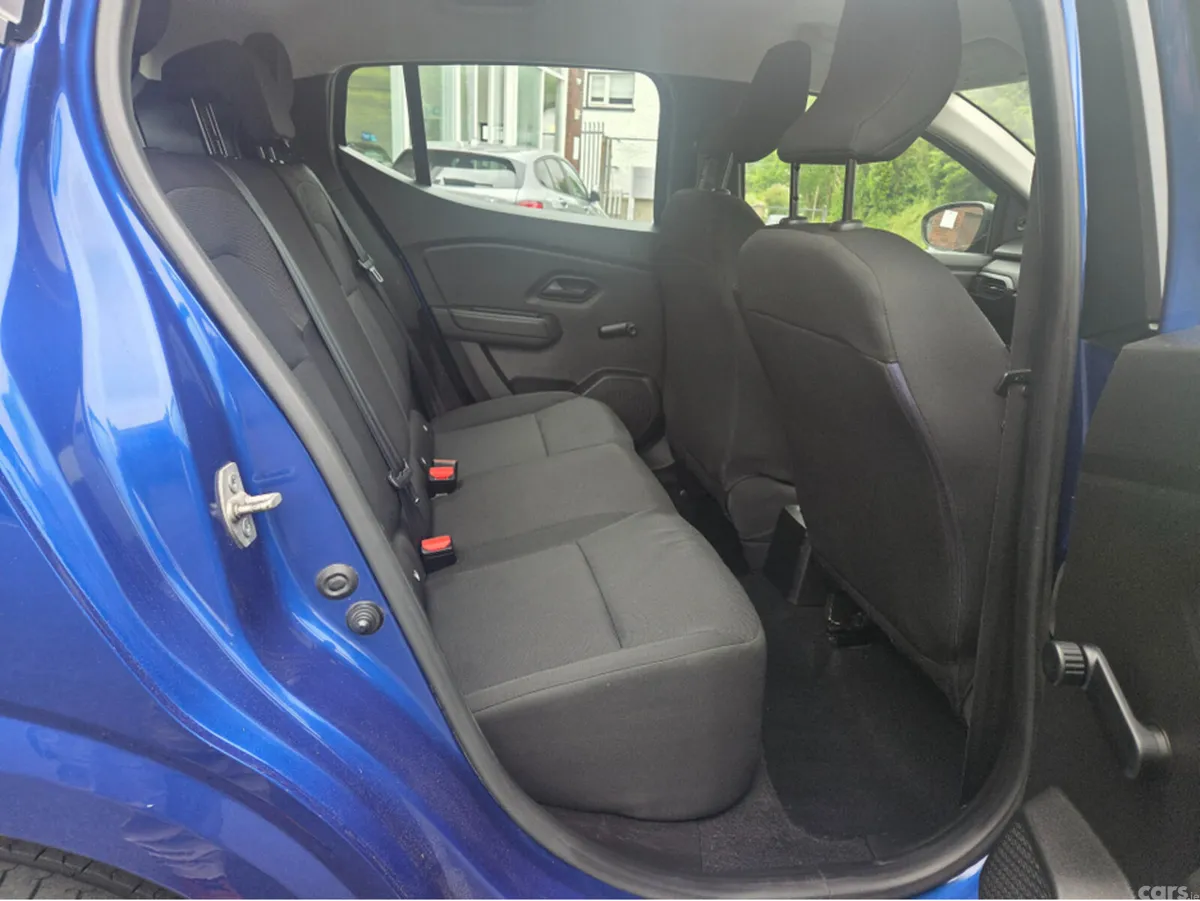 Dacia Sandero Hatchback, Petrol, 2021, Blue