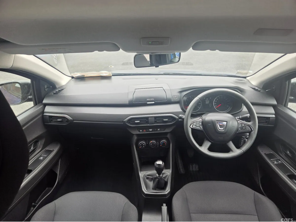 Dacia Sandero Hatchback, Petrol, 2021, Blue