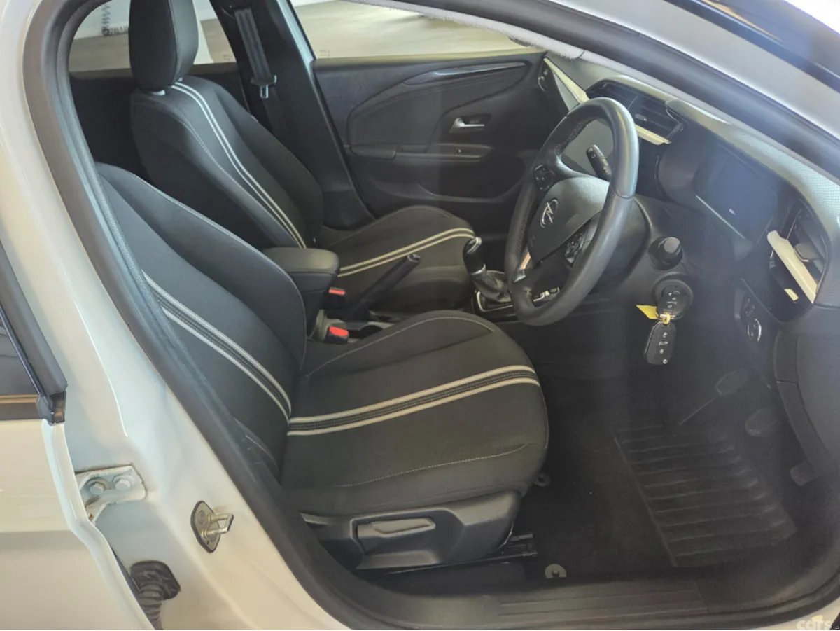 Opel Corsa Hatchback, Petrol, 2023, White