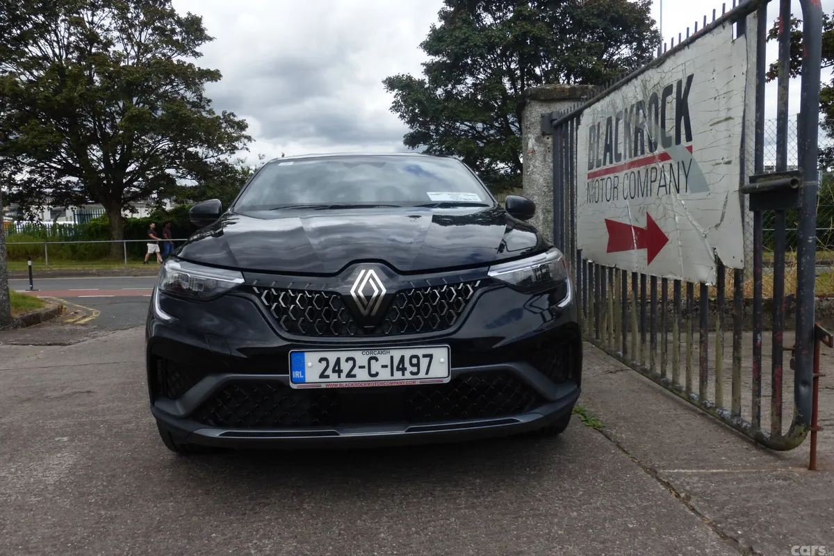 Renault Arkana Hatchback, Petrol Hybrid, 2024, Black