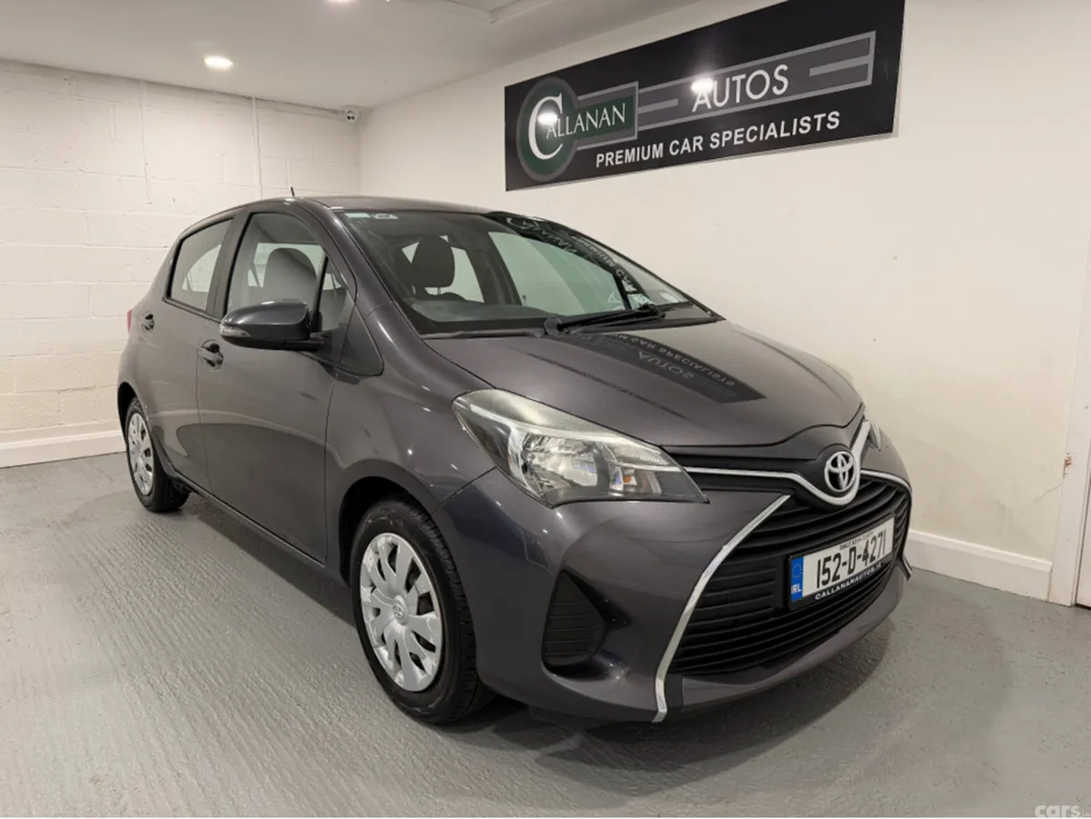 Toyota Yaris Hatchback, Petrol, 2015, Grey