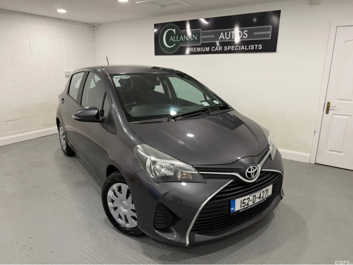 Toyota Yaris Hatchback, Petrol, 2015, Grey
