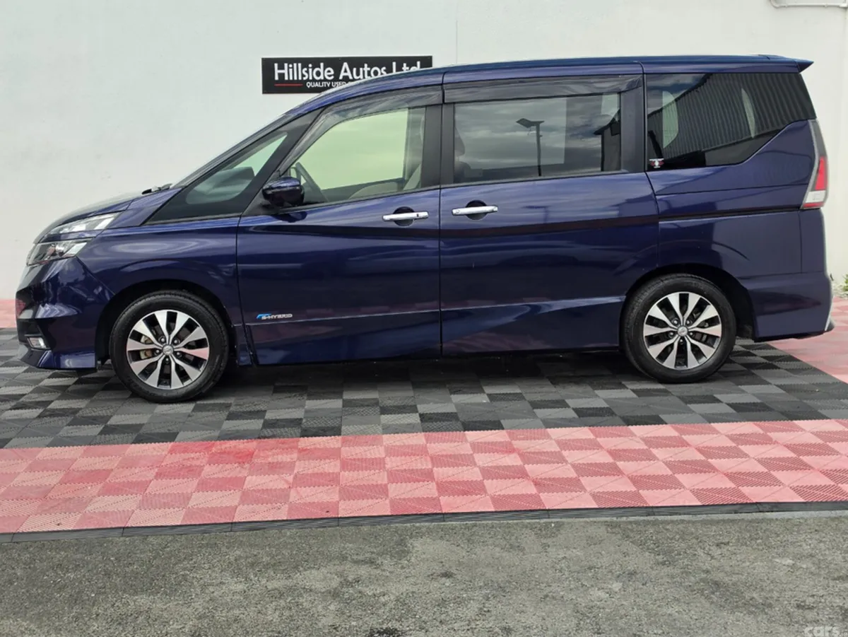 Nissan Serena MPV, Petrol Hybrid, 2017, Blue