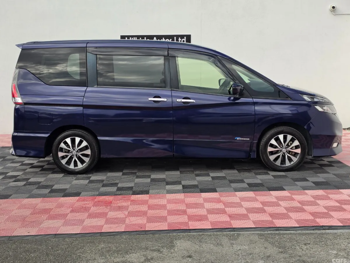 Nissan Serena MPV, Petrol Hybrid, 2017, Blue