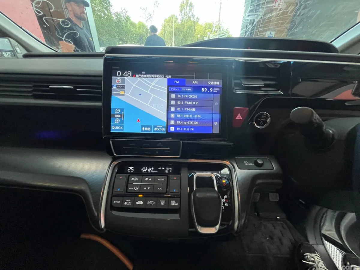 Honda Stepwagon Van, Petrol Hybrid, 2021, White
