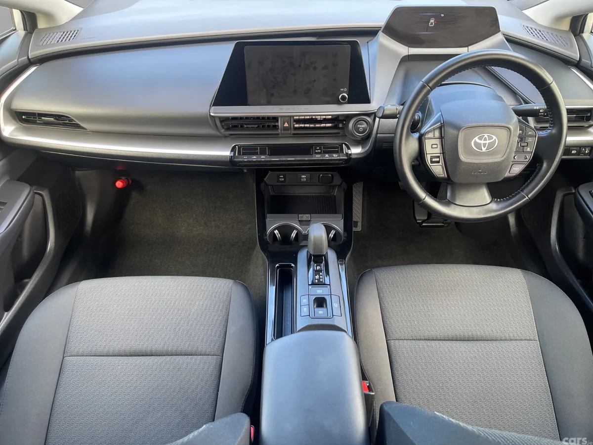 Toyota Prius Saloon, Petrol Hybrid, 2023, Silver