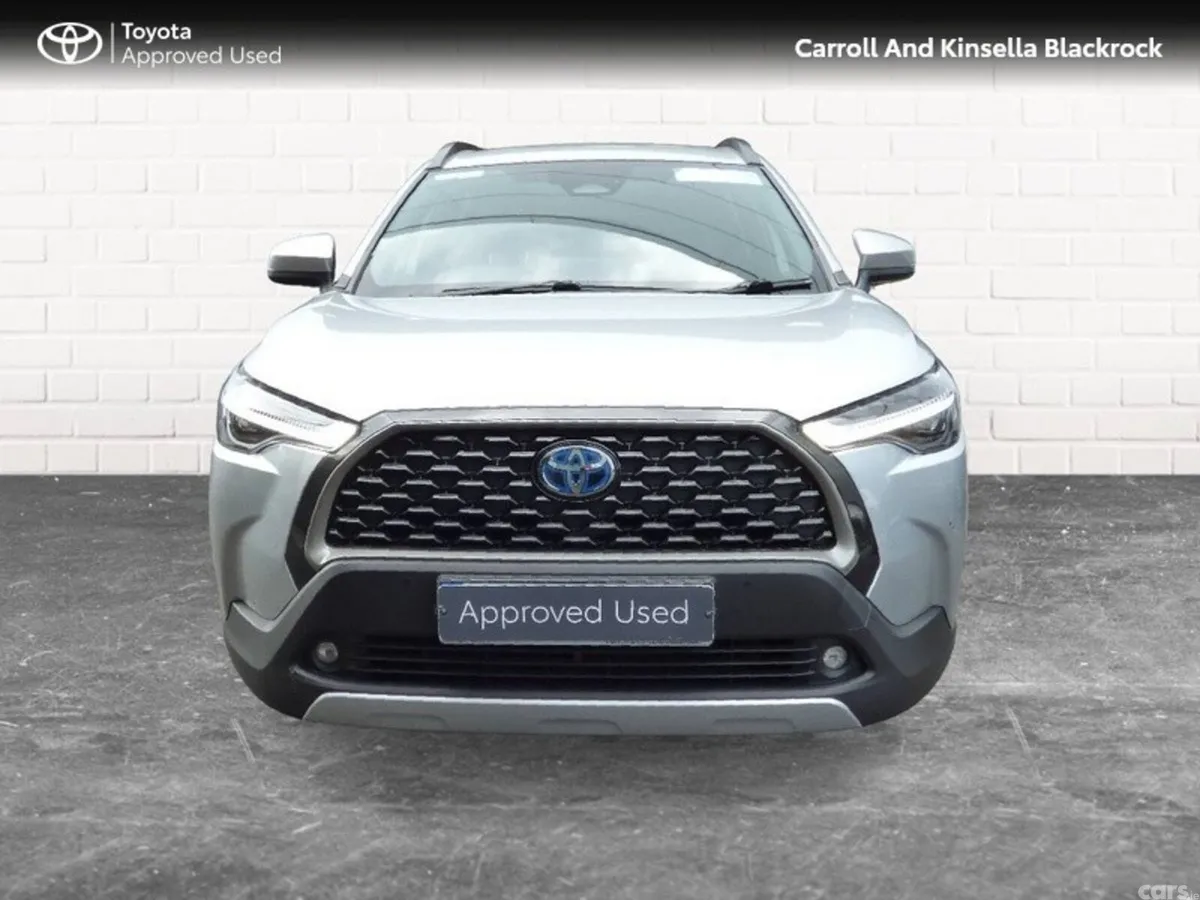 Toyota Corolla Cross Hatchback, Petrol Hybrid, 2023, Silver