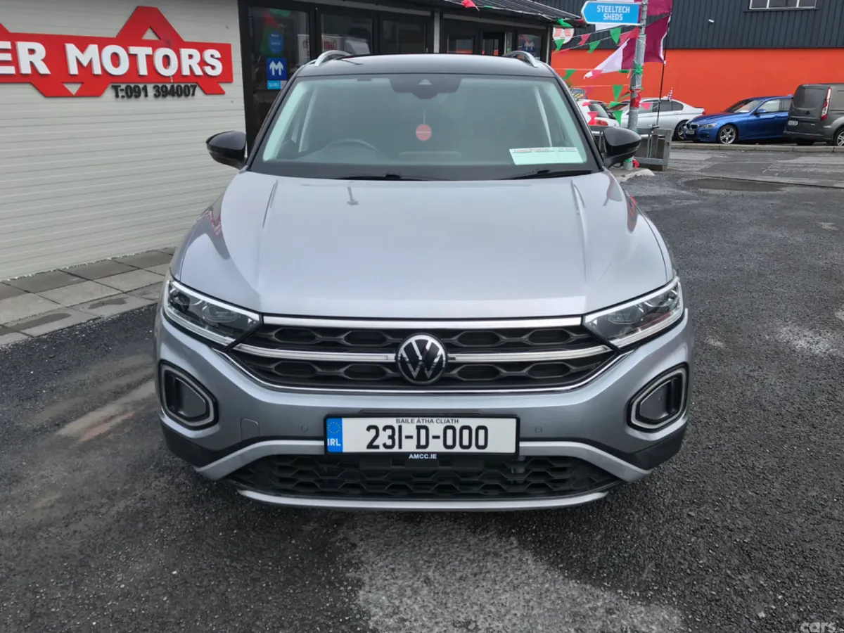 Volkswagen T-Roc SUV, Diesel, 2023, Silver