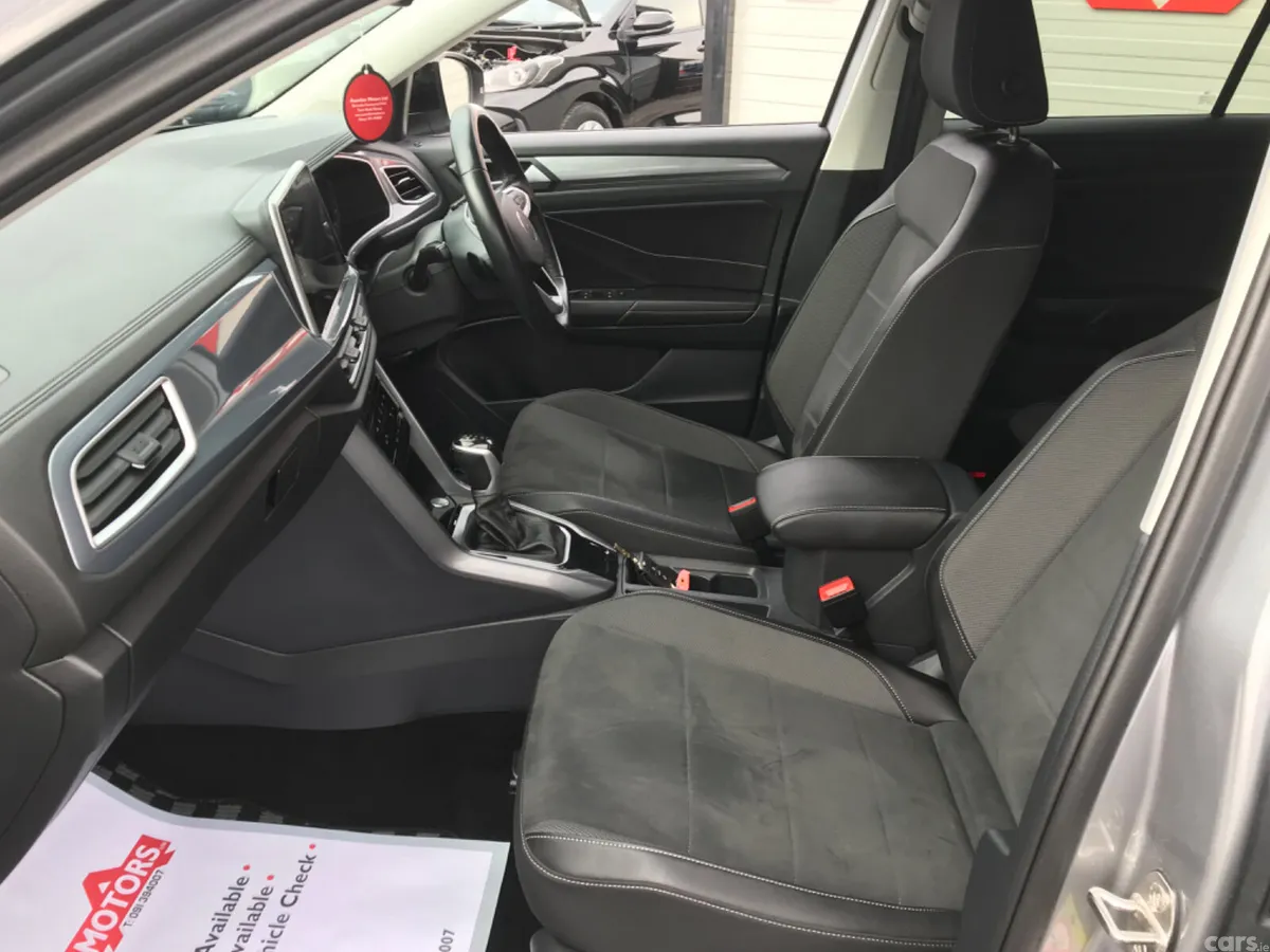 Volkswagen T-Roc SUV, Diesel, 2023, Silver