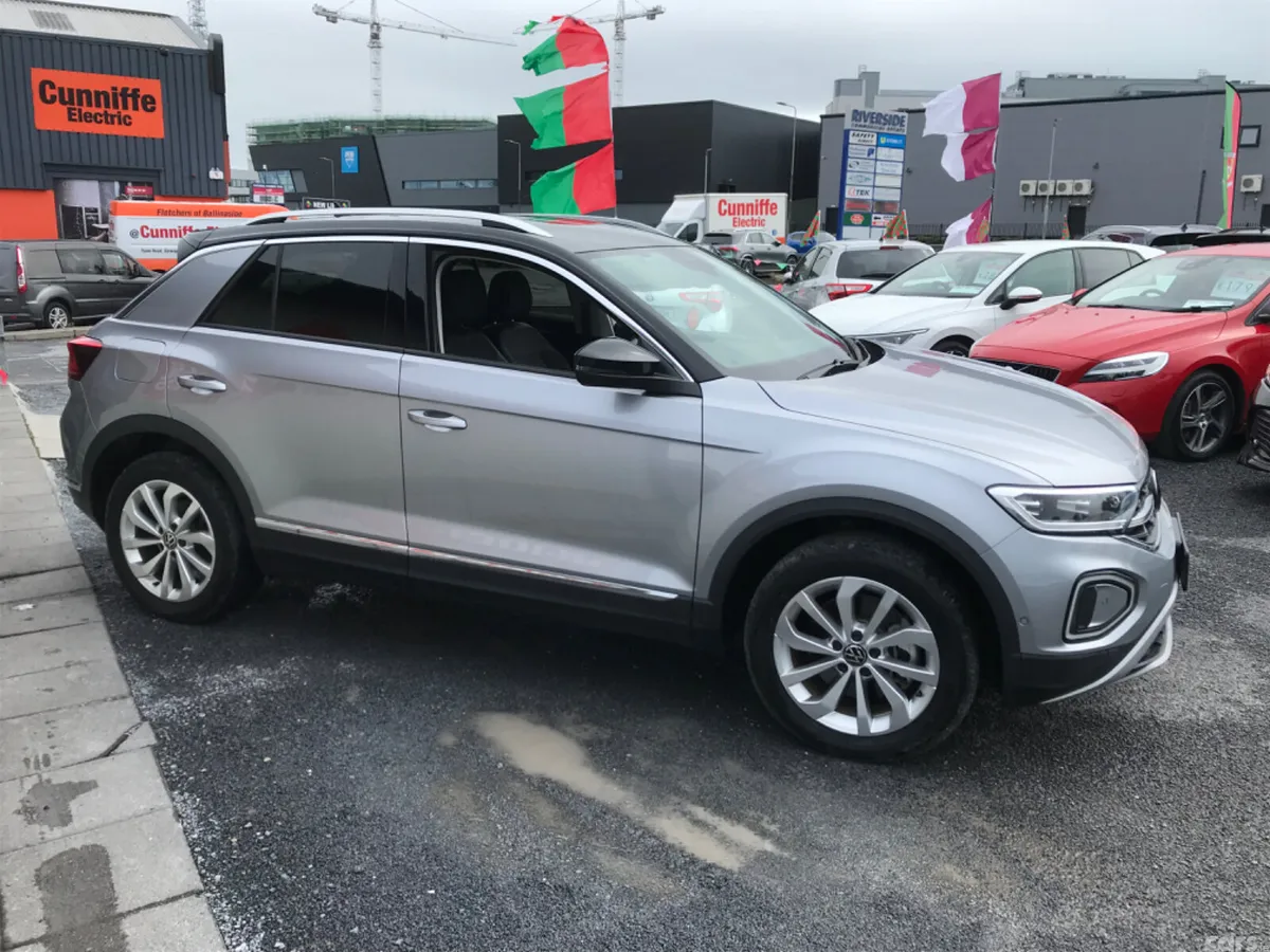 Volkswagen T-Roc SUV, Diesel, 2023, Silver