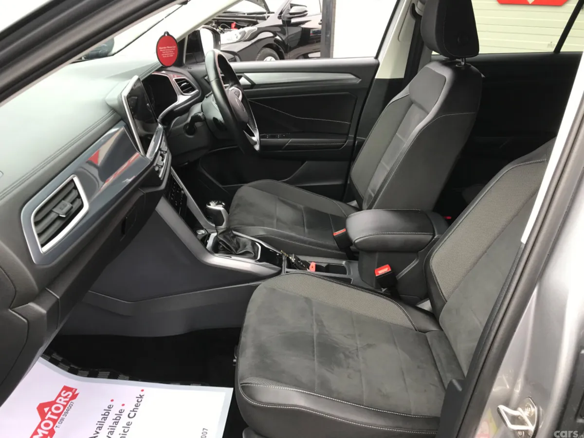 Volkswagen T-Roc SUV, Diesel, 2023, Silver