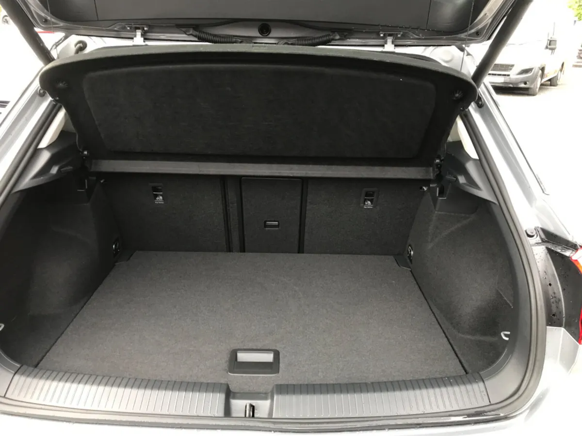 Volkswagen T-Roc SUV, Diesel, 2023, Silver