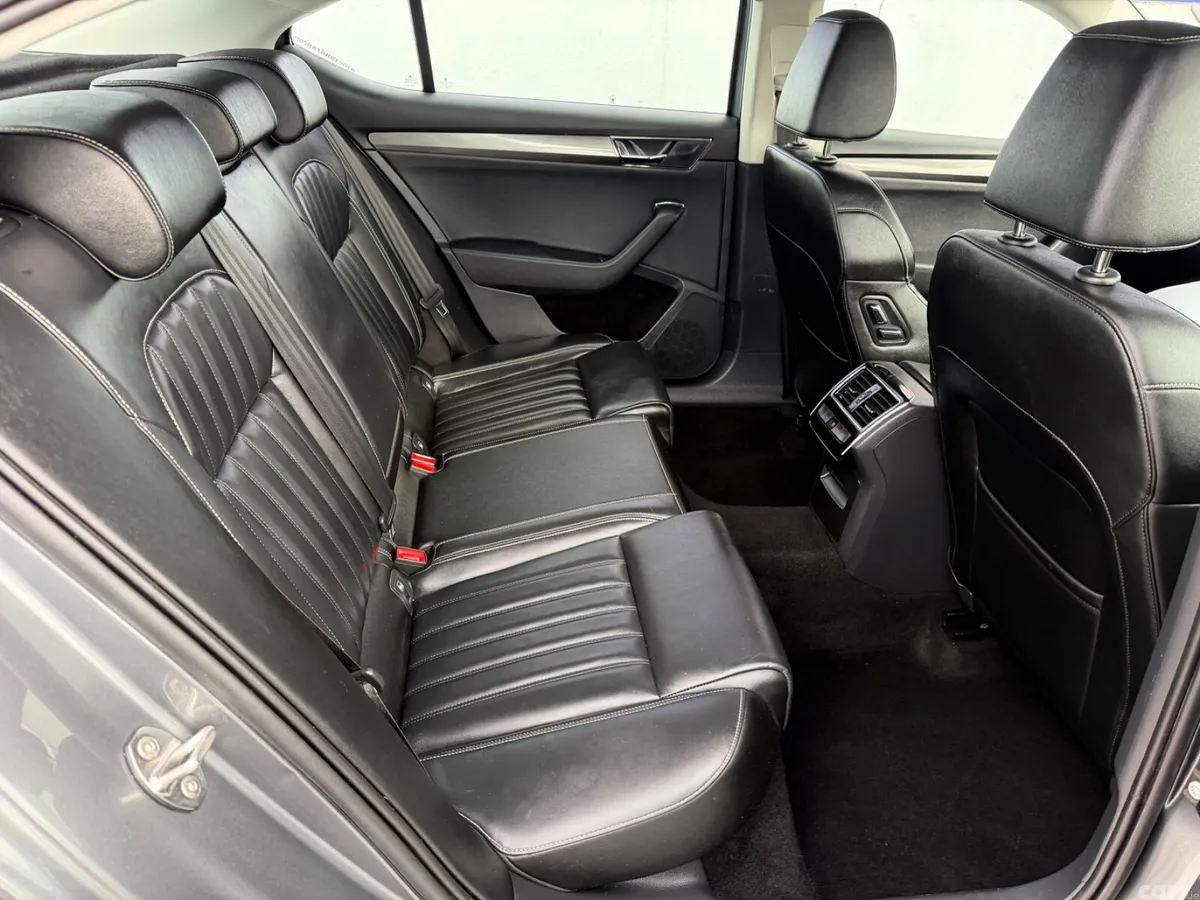 Skoda Superb Saloon, Diesel, 2022, Grey