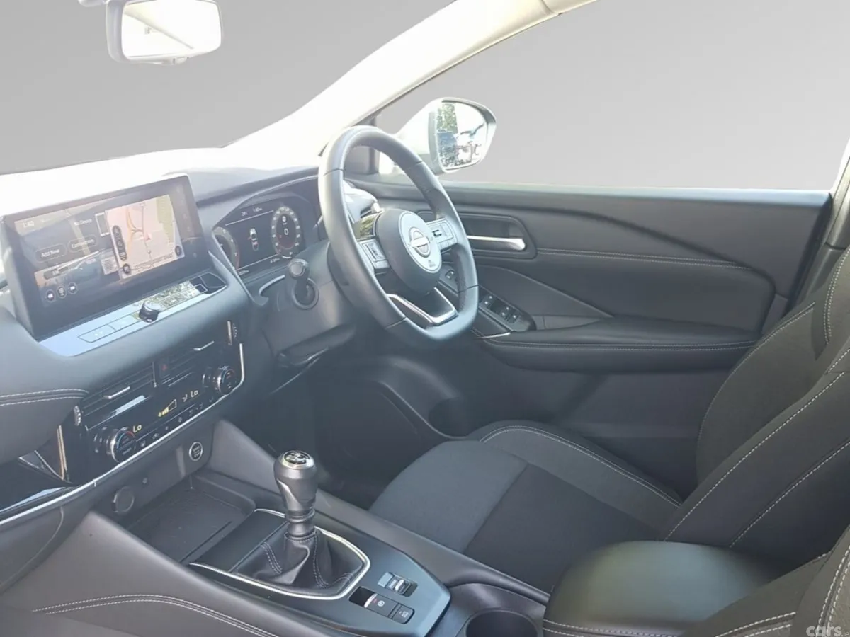 Nissan Qashqai MPV, Petrol, 2024, Grey
