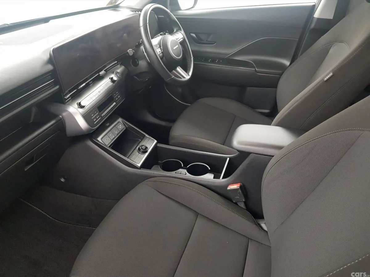 Hyundai KONA MPV, Petrol Hybrid, 2023, Grey