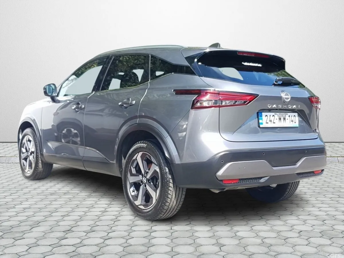 Nissan Qashqai MPV, Petrol, 2024, Grey