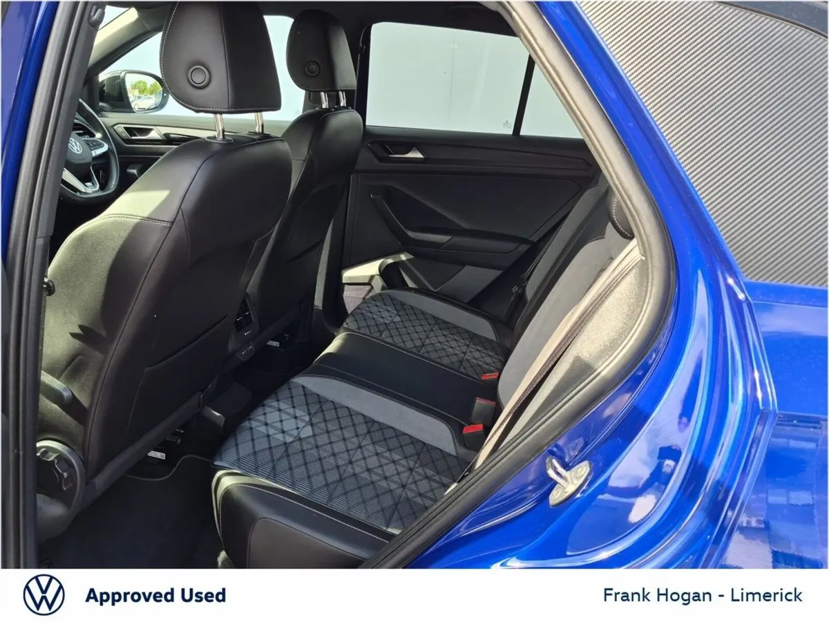 Volkswagen T-Roc SUV, Diesel, 2025, Blue