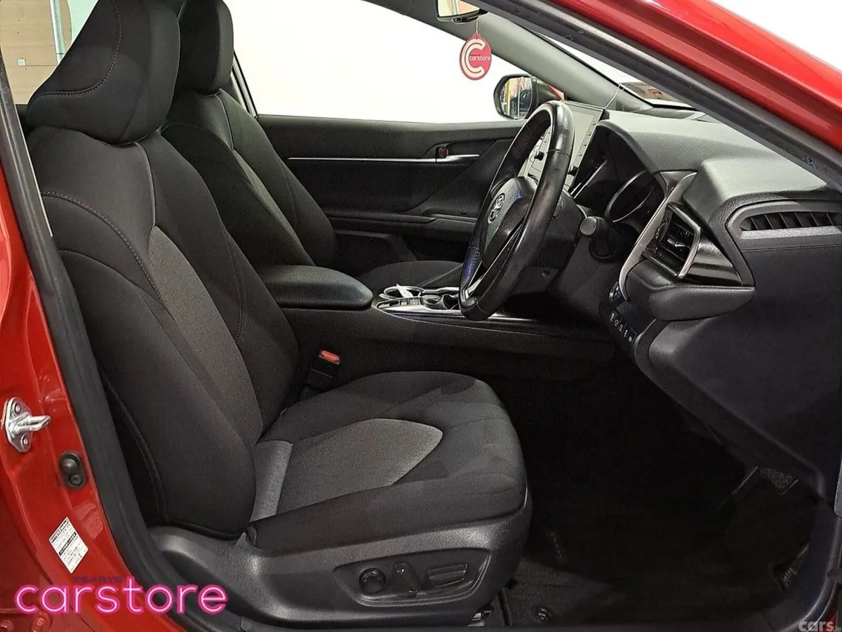 Toyota Camry Saloon, Petrol Hybrid, 2021, Red