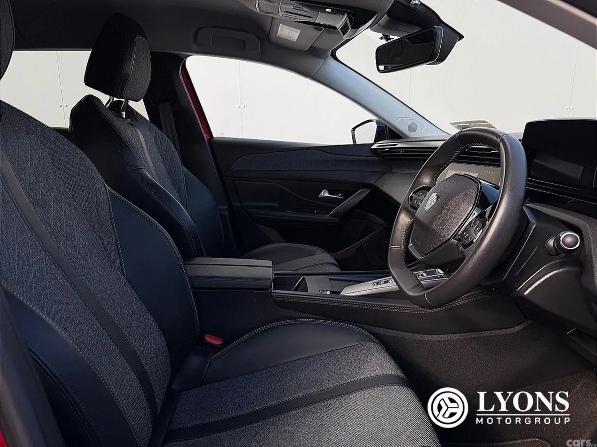 Peugeot 408 Hatchback, Petrol, 2025, Red