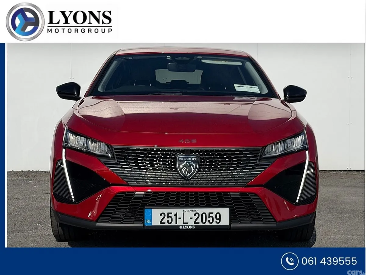Peugeot 408 Hatchback, Petrol, 2025, Red