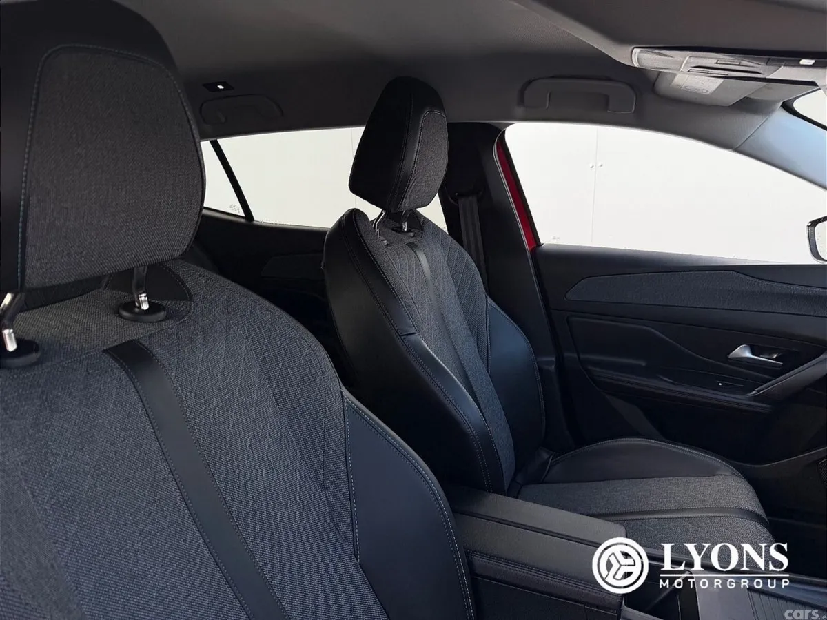Peugeot 408 Hatchback, Petrol, 2025, Red