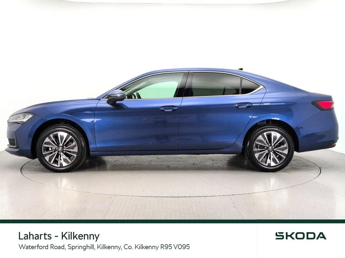 Skoda Superb Saloon, Diesel, 2026, Blue