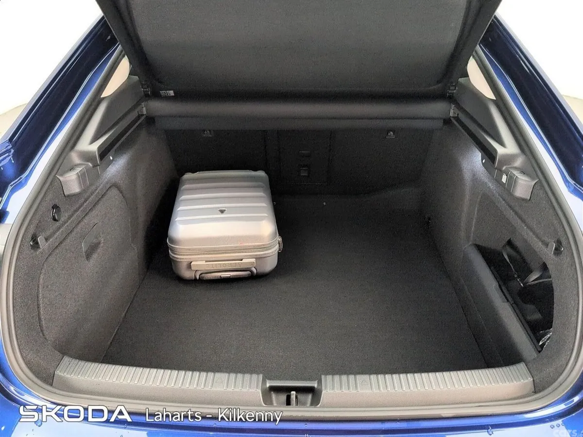 Skoda Superb Saloon, Diesel, 2026, Blue