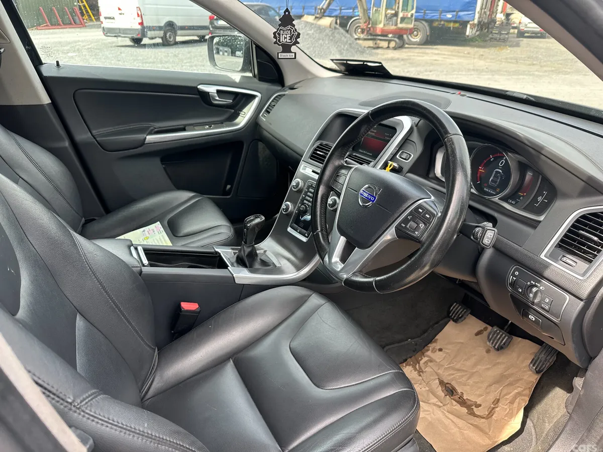 Volvo XC60 SUV, Diesel, 2016, Black