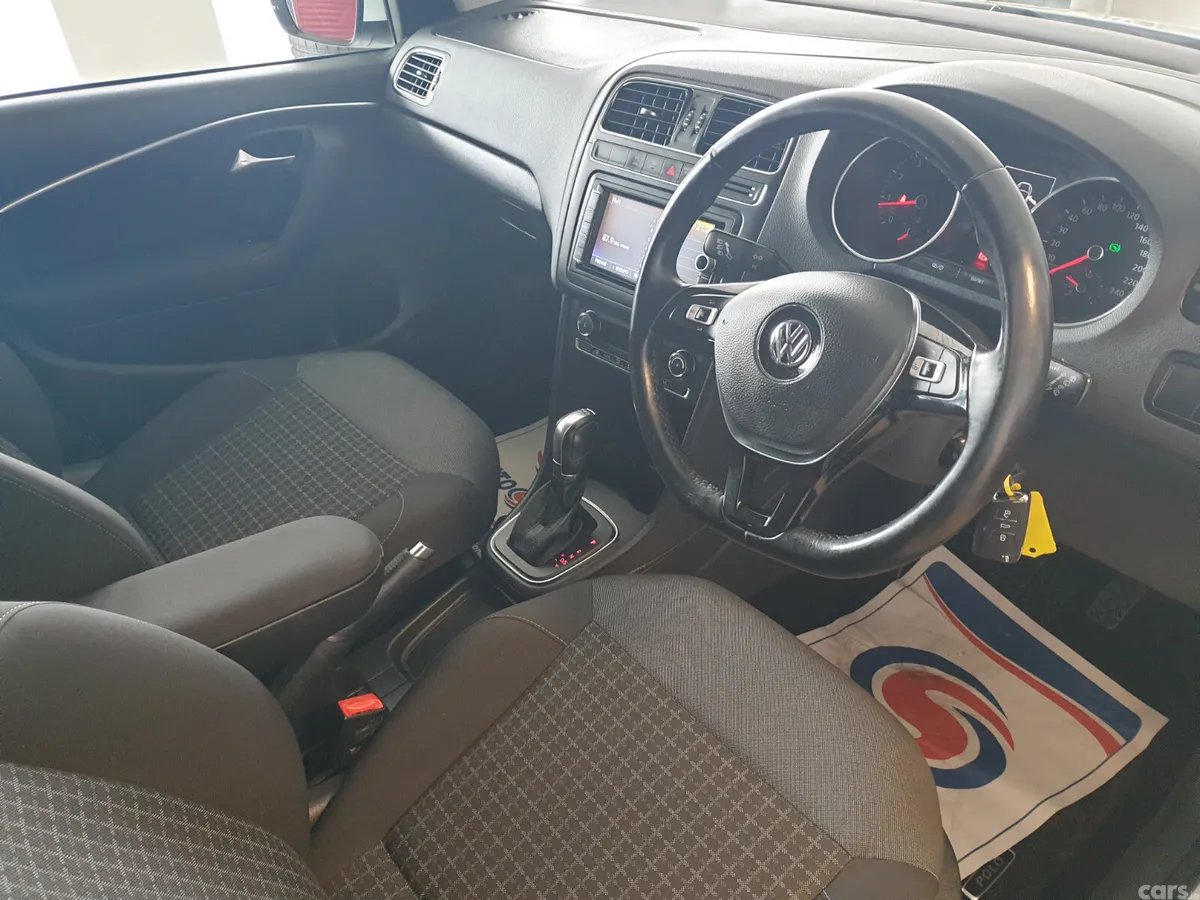 Volkswagen Polo Hatchback, Petrol, 2017, White
