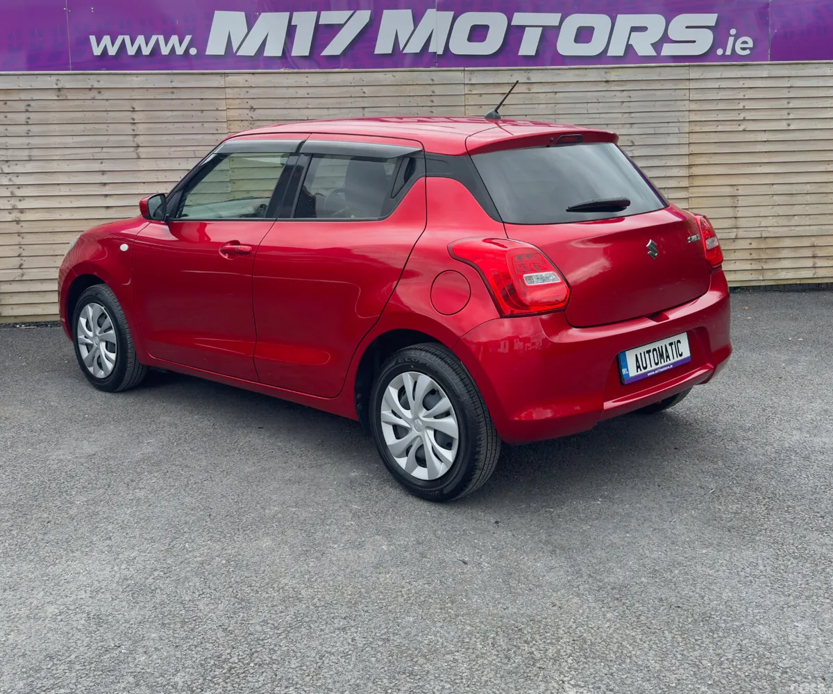 Suzuki Swift Hatchback, Petrol, 2020, Red