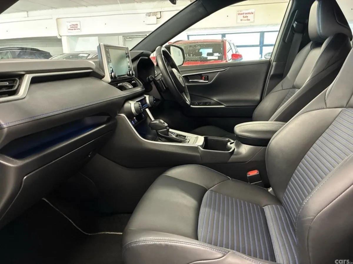 Toyota RAV4 SUV, Petrol Hybrid, 2022, Silver